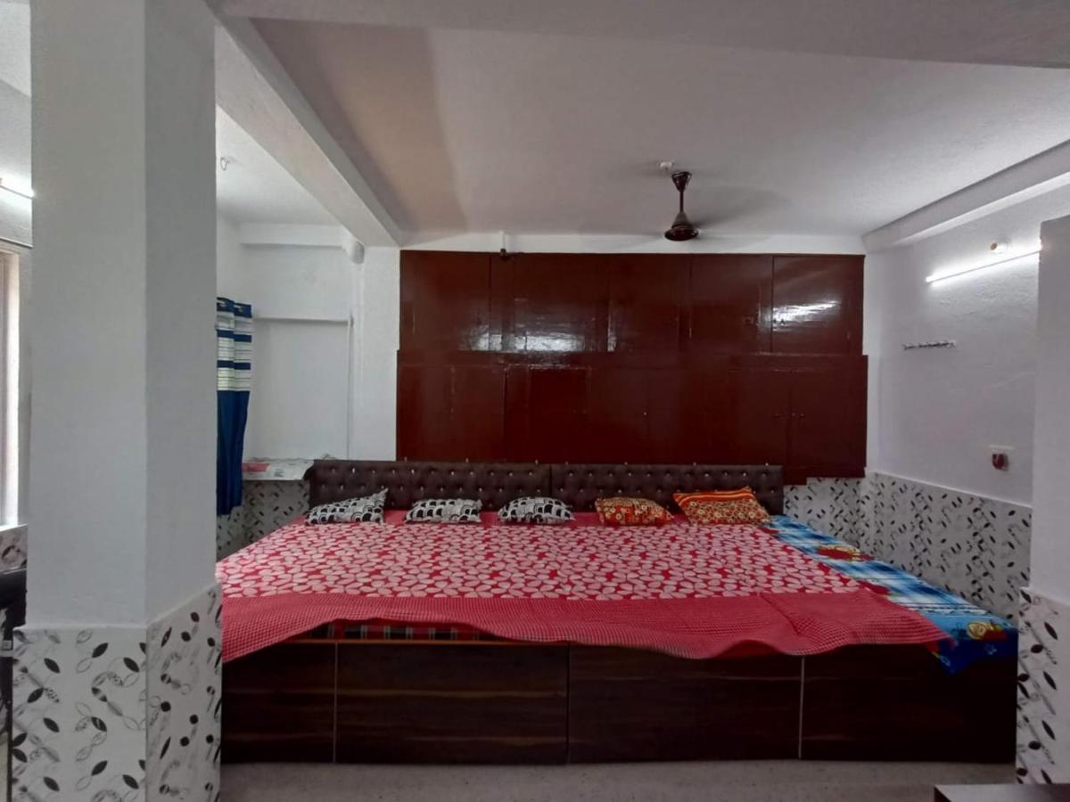 Chinta Haran Rest House Deoghar Quarto foto
